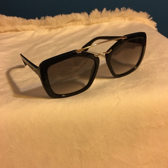 Prada Women Sunglasses - Picture 8 of 8